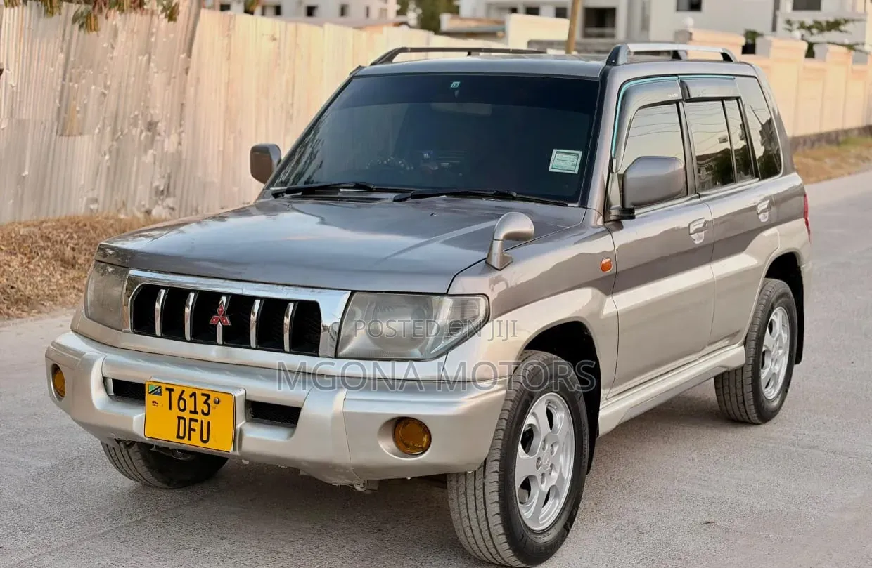 Mitsubishi Pajero 2005