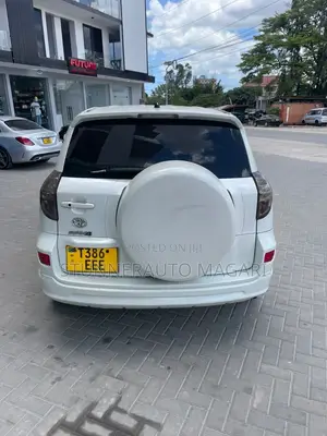Toyota RAV4 2008 White