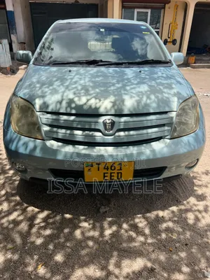 Toyota IST 2005 Blue