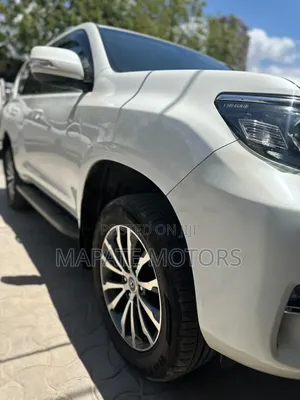 Toyota Land Cruiser Prado 2.7 2021 White