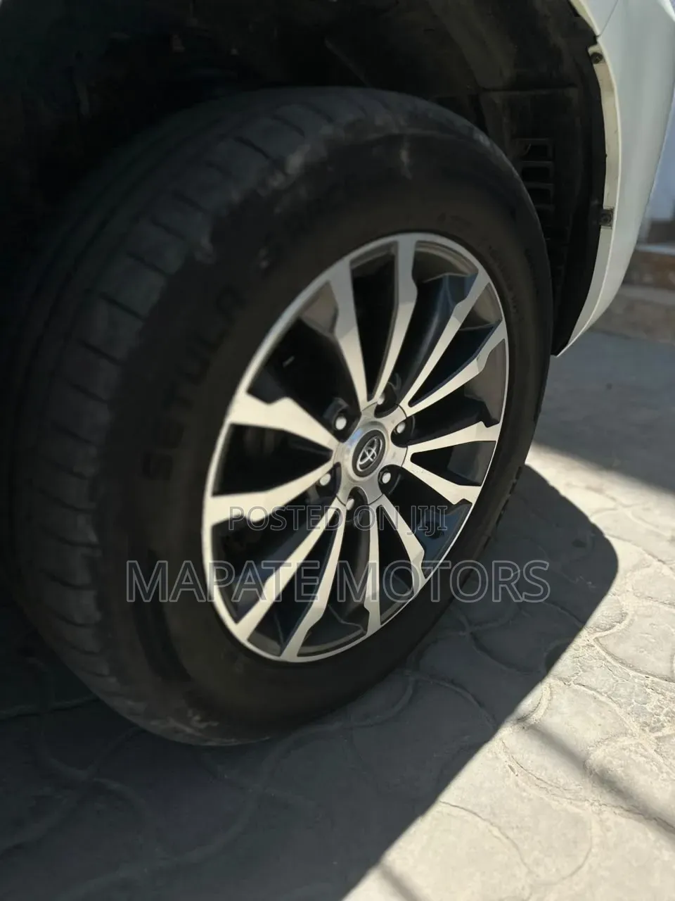 Toyota Land Cruiser Prado 2.7 2021 White
