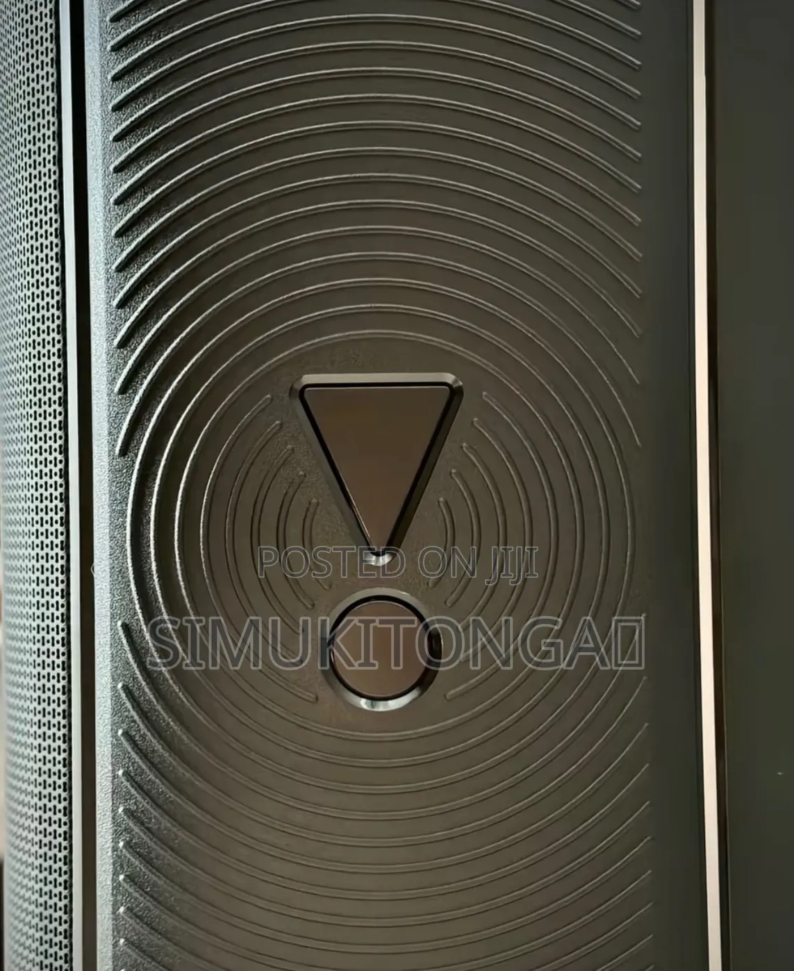 JBL PartyBox Ultimate 1100W Wireless Party Speaker