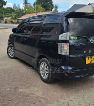 Toyota Noah 2008 Blue