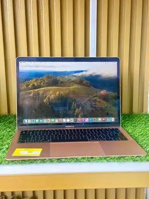 Laptop Apple MacBook 2019 8GB Intel Core i5 SSD 128GB