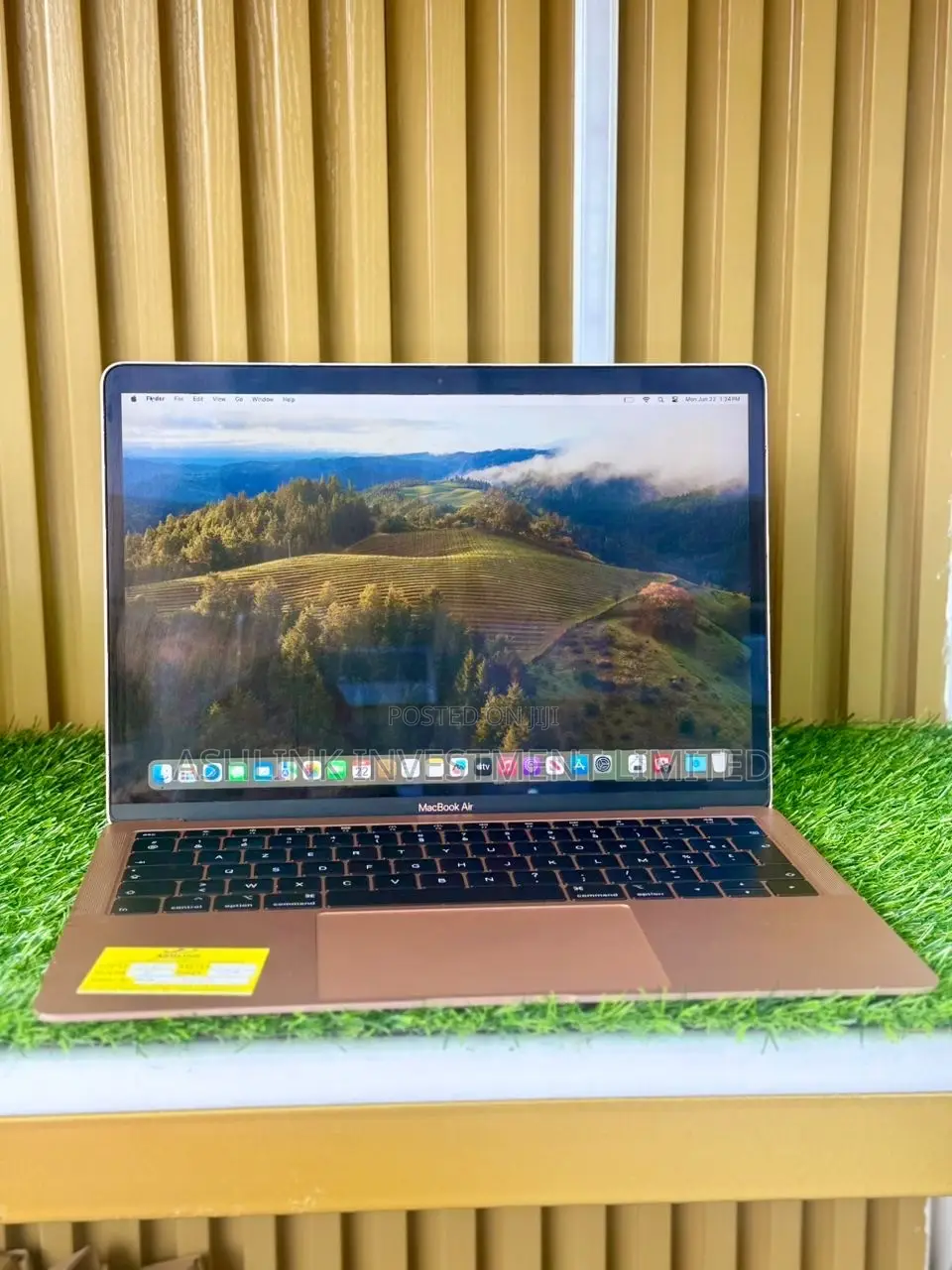 Laptop Apple MacBook 2019 8GB Intel Core i5 SSD 128GB