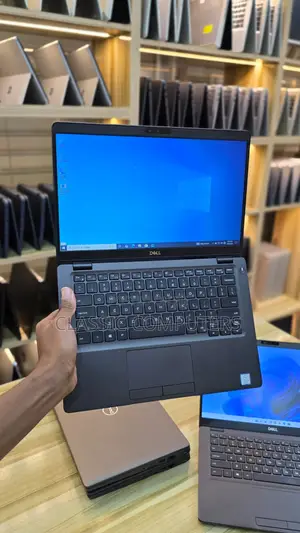 Laptop Dell Latitude 5300 8GB Intel Core M2 SSD 256GB