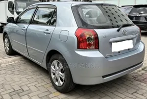 Toyota Corolla RunX 2004 Blue