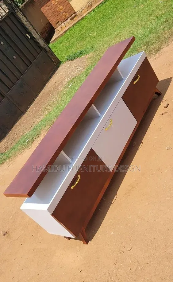 Meza Ya TV Kwa Bei Nafuu Futi4 Inakaa Popote Pale