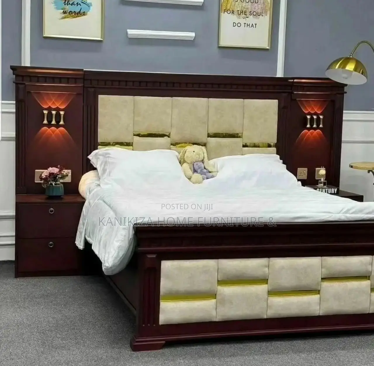 Kitanda Cha Mbao Mixer Bedsofa Ni 5/6 Na Bedside 2