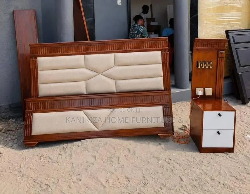 Kitanda Cha Mbao Mixer Bedsofa Ni 5/6 Na Bedside 2