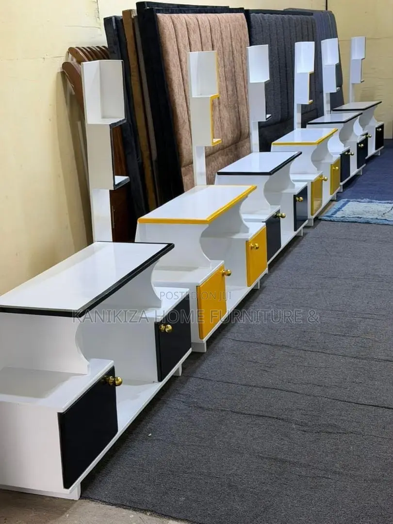 Modern Showcase Za Mkonga Imara Sana