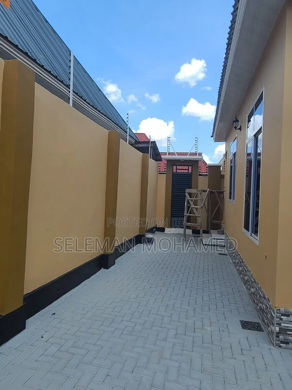 Furnished 3bdrm House in Biriani Real Estate, Chamazi for sale