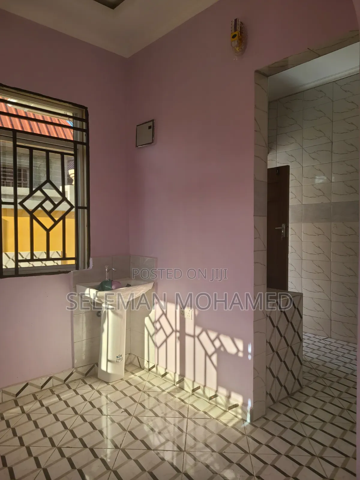 Furnished 3bdrm House in Biriani Real Estate, Chamazi for sale