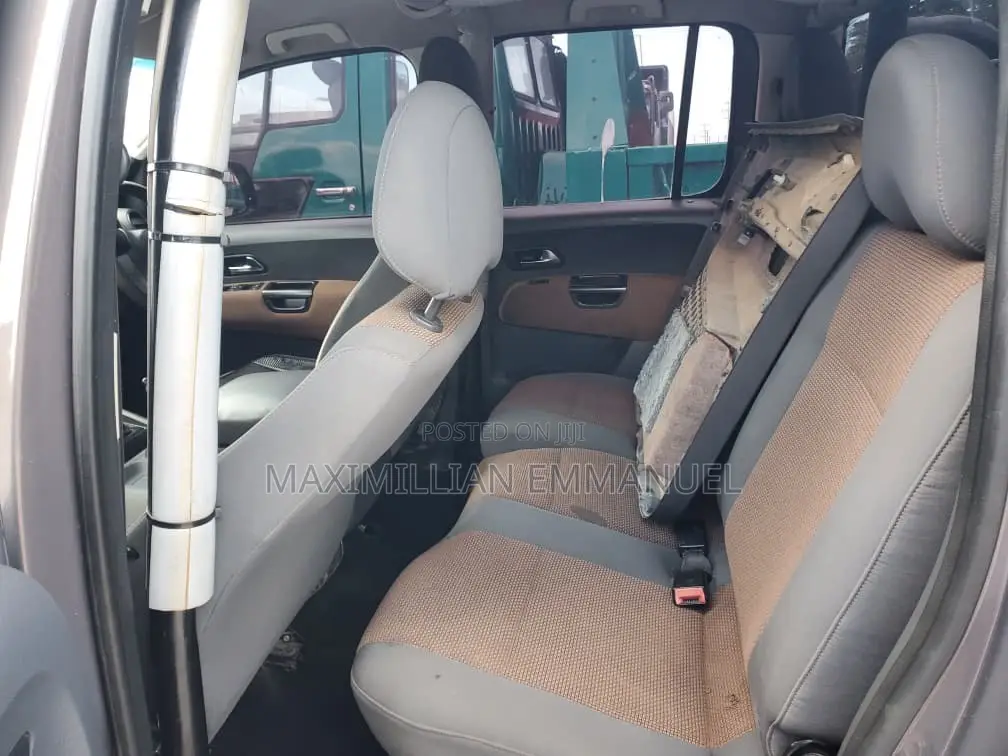 Volkswagen Amarok 2014 Silver