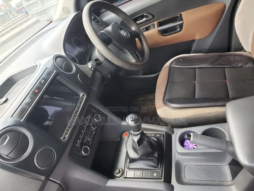 Volkswagen Amarok 2014 Silver