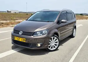 Volkswagen Touareg 2013 Brown