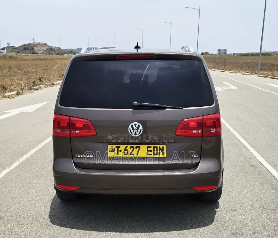 Volkswagen Touareg 2013 Brown