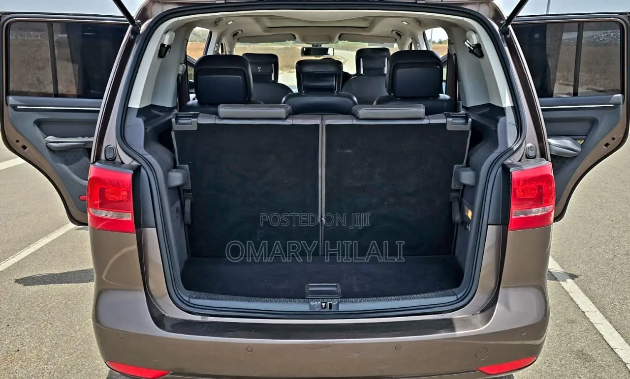 Volkswagen Touareg 2013 Brown