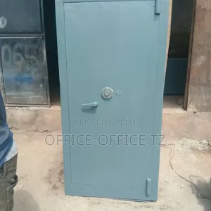 Safe Storage Unit (Tani 1 Na Nusu)