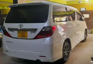 Toyota Alphard 2.4 Petrol FWD 2008 White