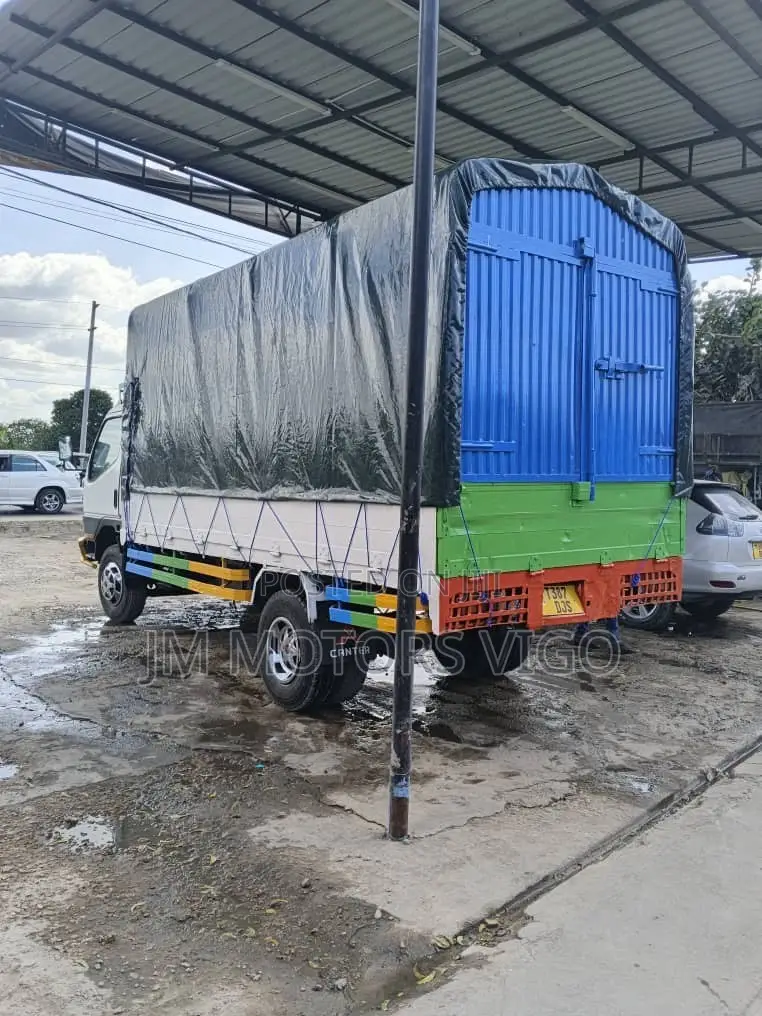 Mitsubishi Canter Tone 3
