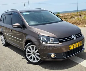 Volkswagen Touran 2013 Gray