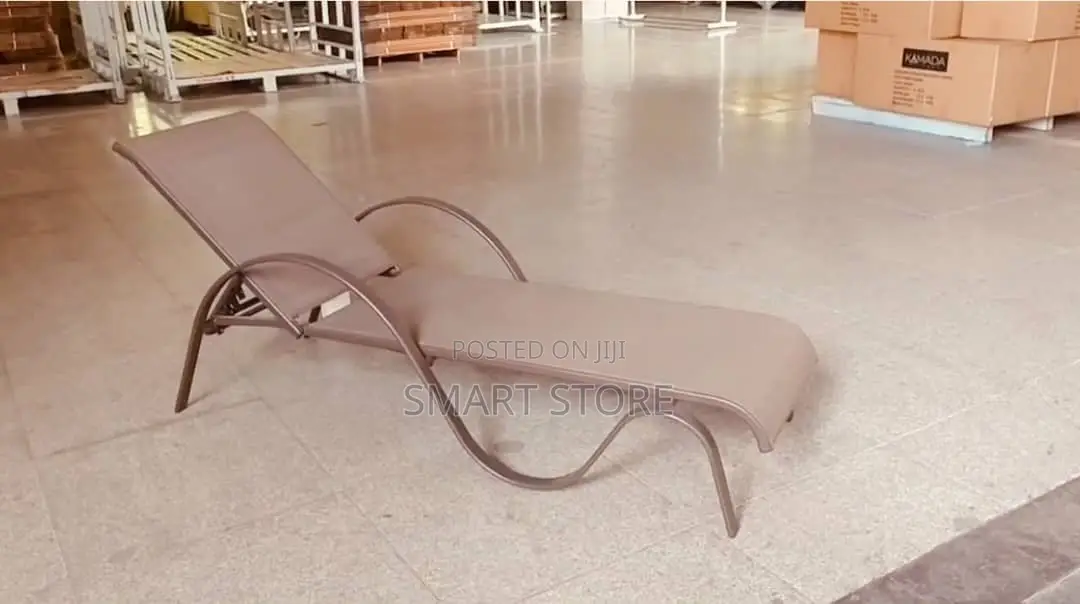 Outdoor Poolside Lounge Chair
