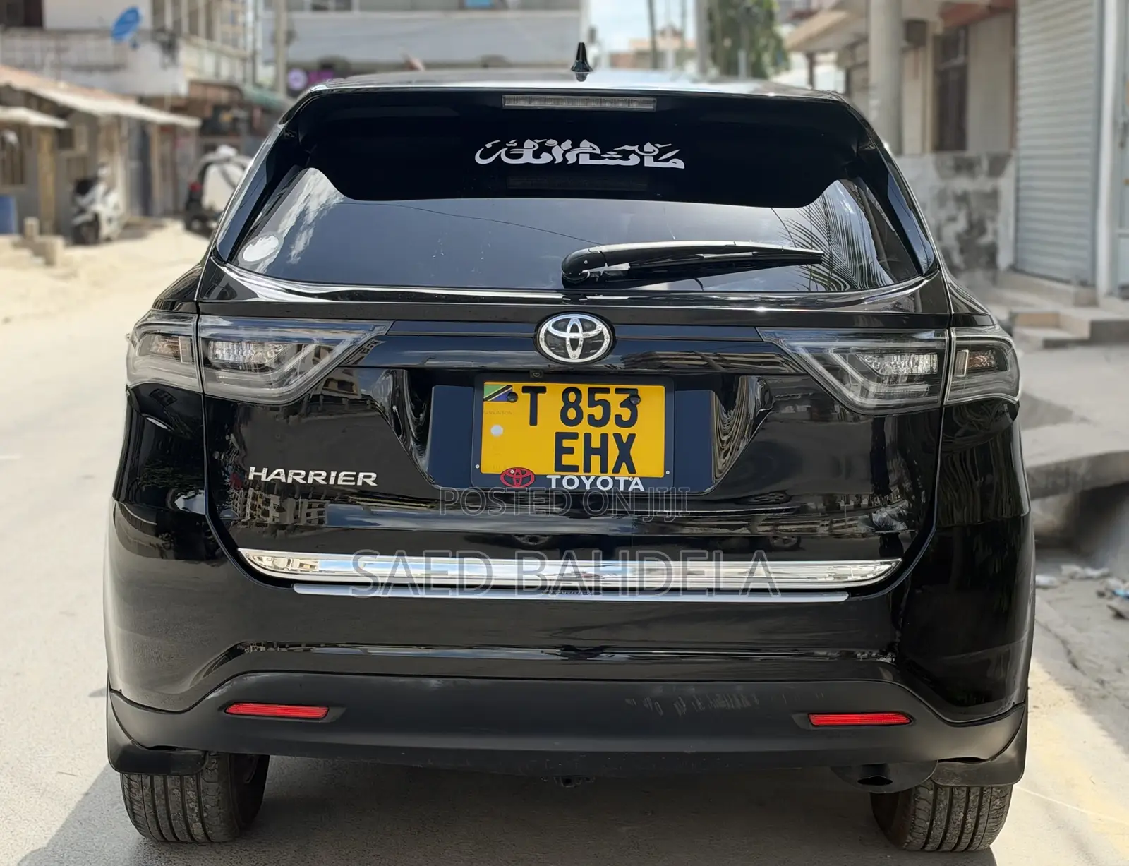 Toyota Harrier 2.0 2016 Black