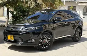 Toyota Harrier 2.0 2016 Black