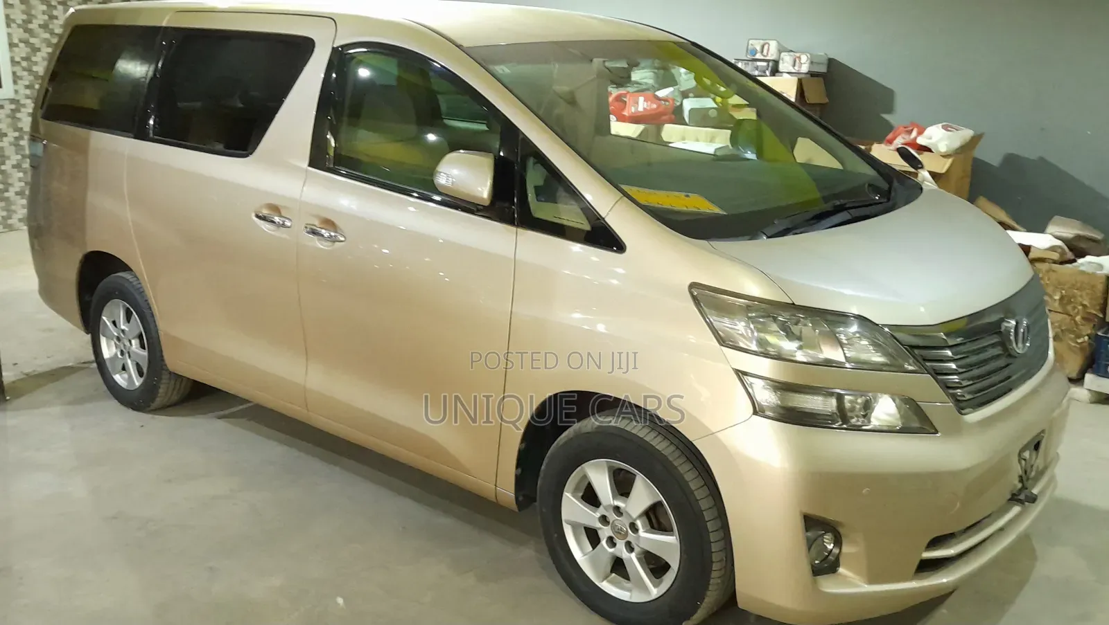 Toyota Vellfire V 2.4 FWD 8-Seater 2009 Gold