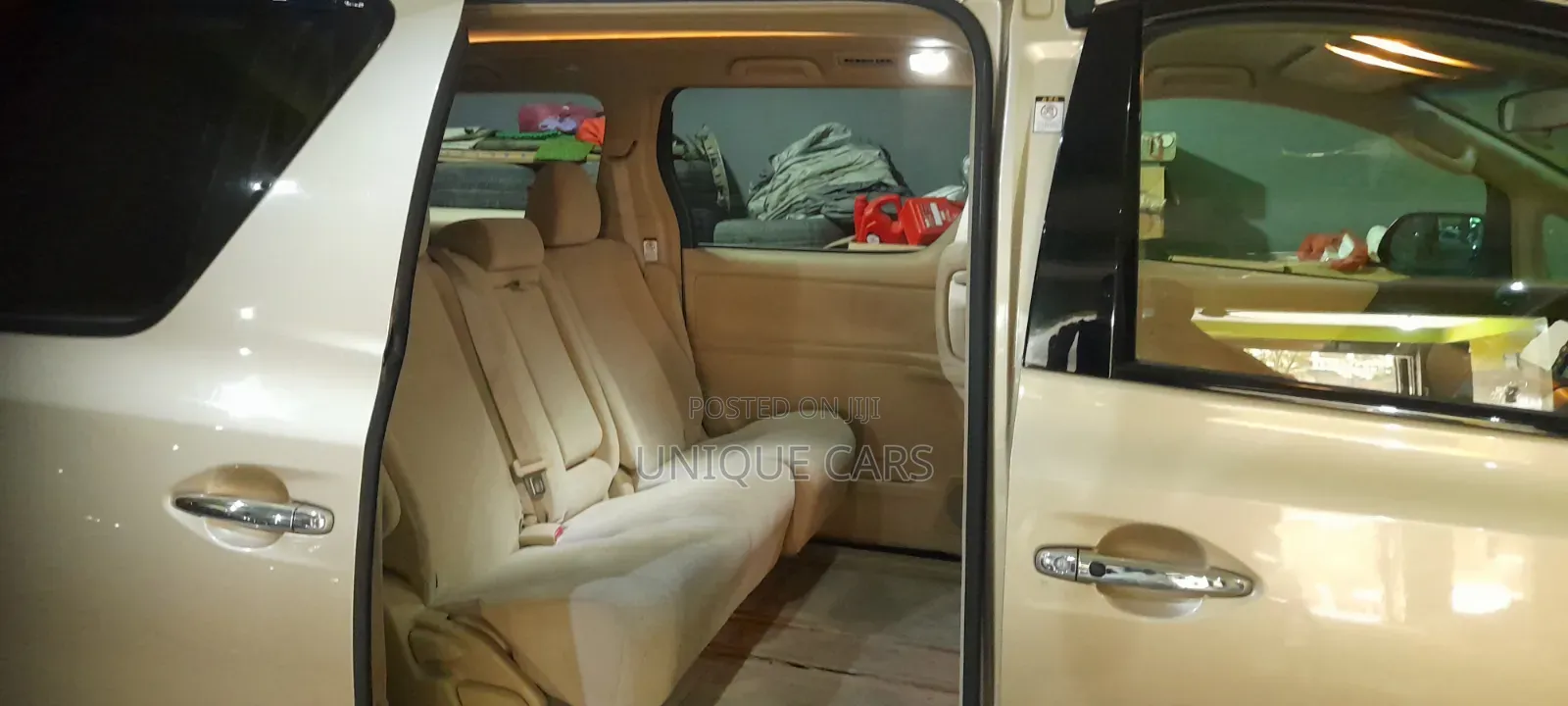 Toyota Vellfire V 2.4 FWD 8-Seater 2009 Gold