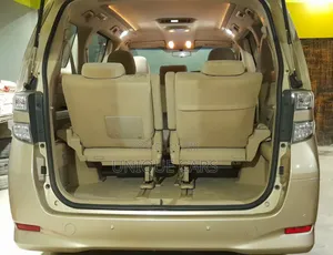 Toyota Vellfire V 2.4 FWD 8-Seater 2009 Gold