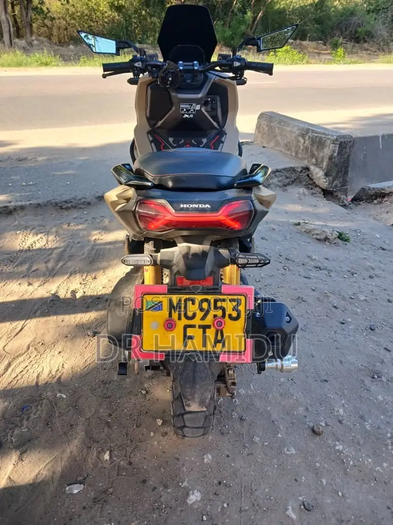 Honda 2024 Gold