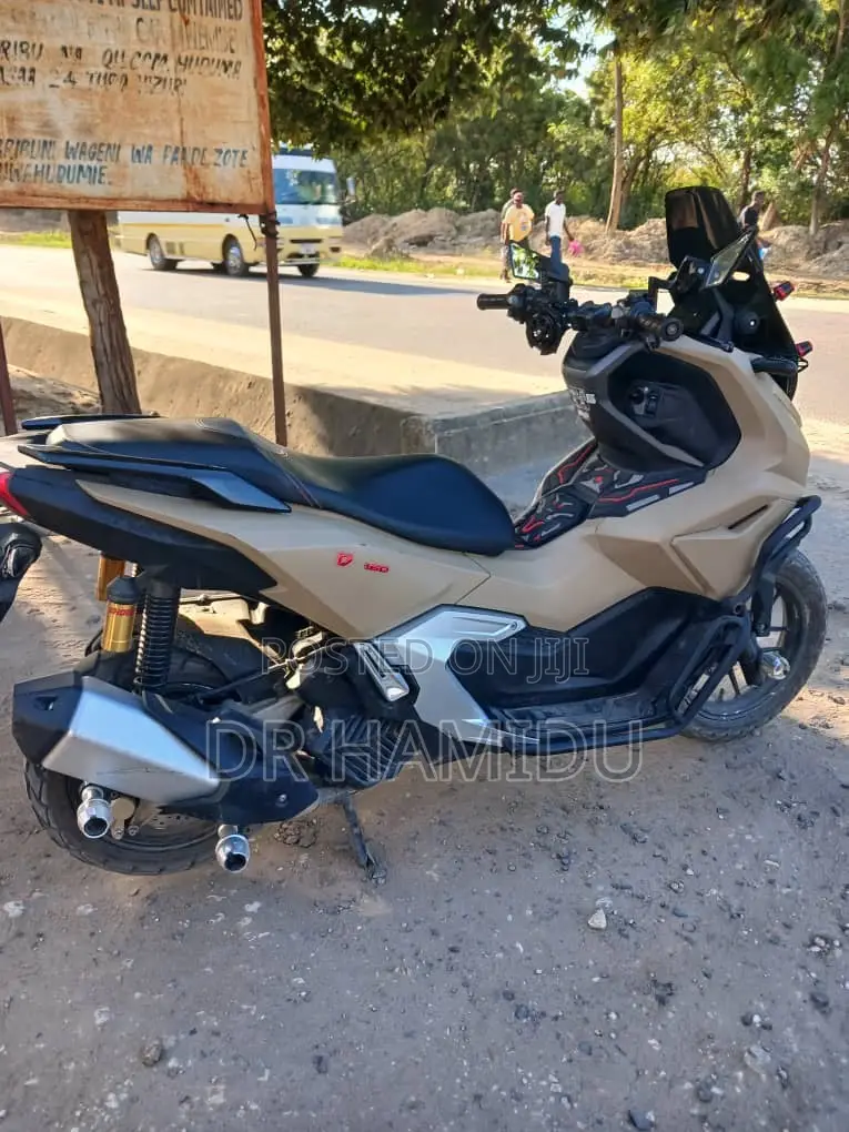 Honda 2024 Gold