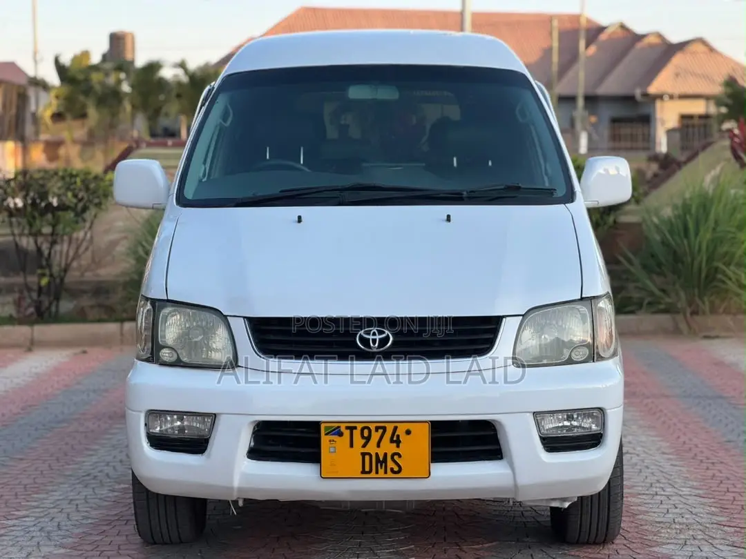 Toyota Noah 2001 White