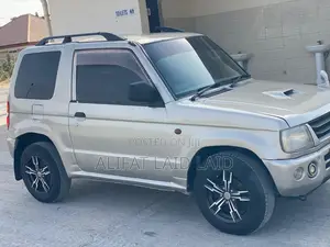 Suzuki Vitara 2010 Gray