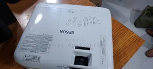 EB-X49 Epson Projector