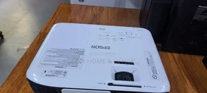 EB-S41 Epson Projector