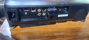 EB-X03 Epson Projector
