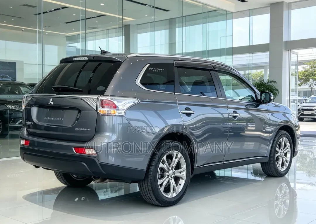 Mitsubishi Outlander 2014 Gray