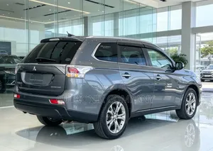 Mitsubishi Outlander 2014 Gray