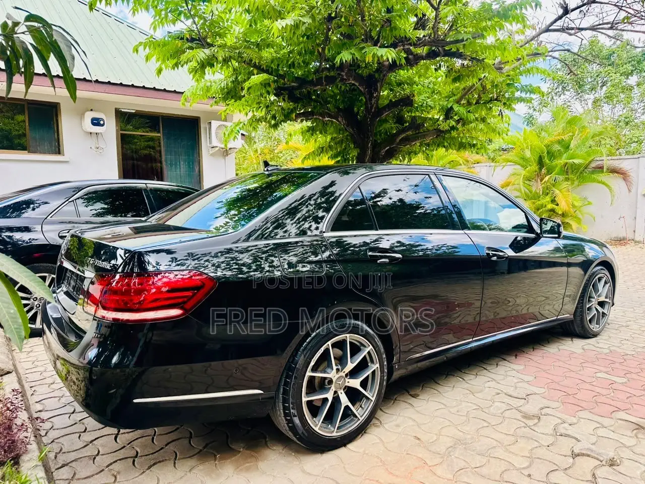 Mercedes-Benz E250 SV Premium 2014 Black