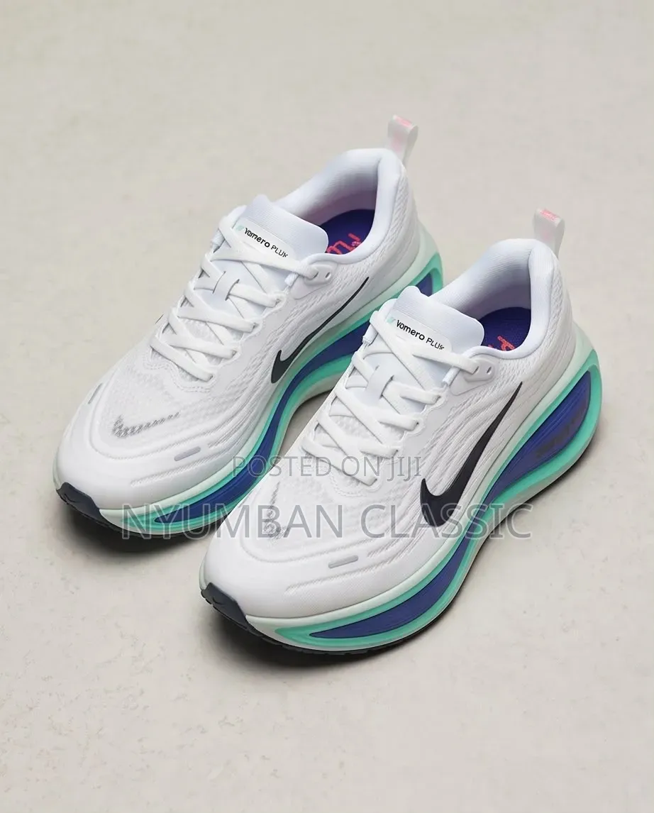 Sports Nike Vomero Plus Shoes