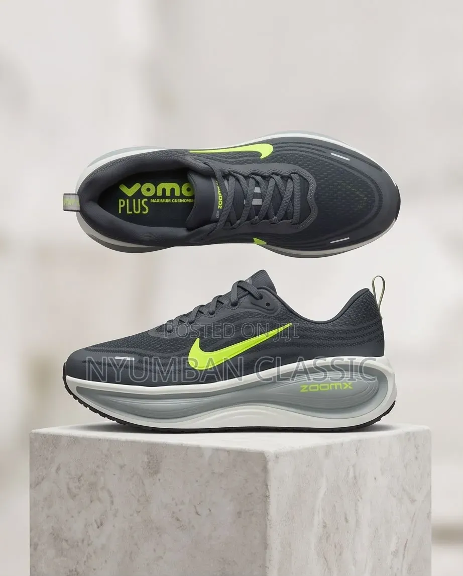 Sports Nike Vomero Plus Shoes
