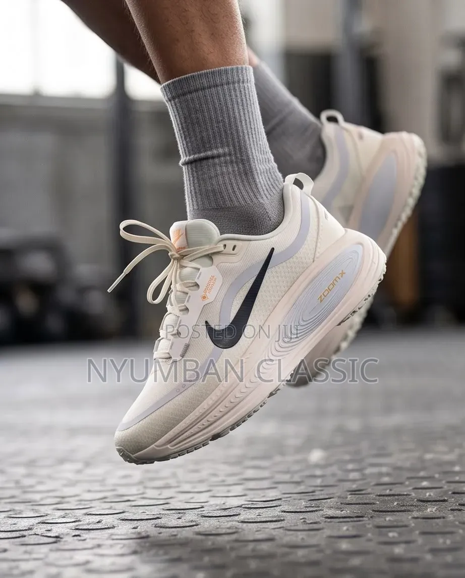 Sports Nike Sneakers Vomero 18