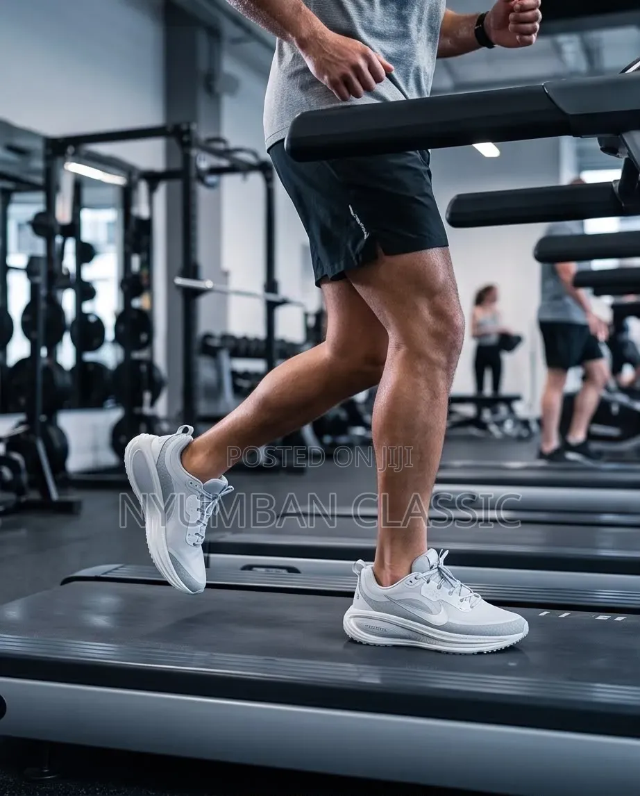 Sports Nike Sneakers Vomero 18