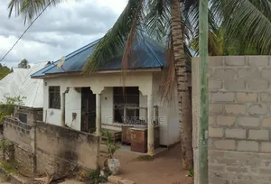 3bdrm House in Ulongoni A, Kinyerezi for sale