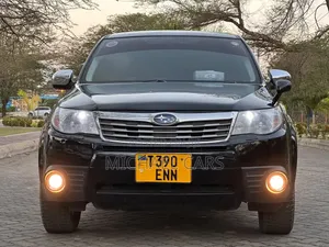 Subaru Forester 2010 Black