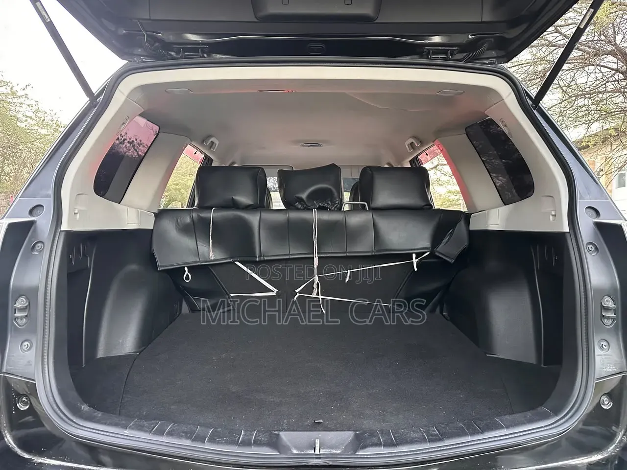Subaru Forester 2010 Black