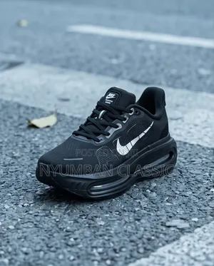 Sports Running Nike Vomero Premium